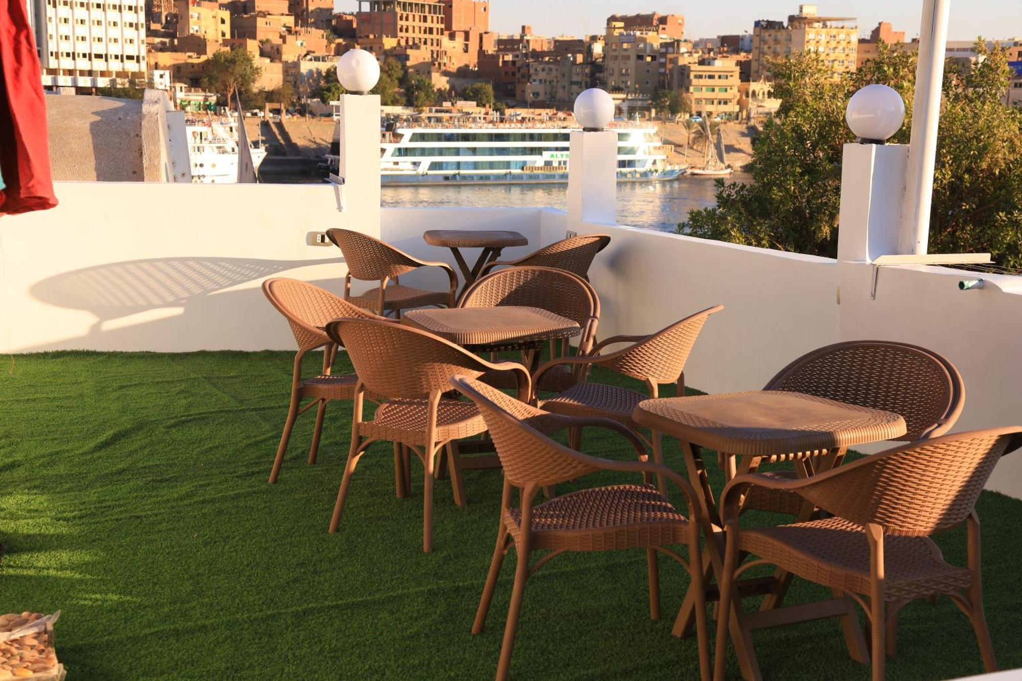 Crystala Guest House Aswan Exterior photo